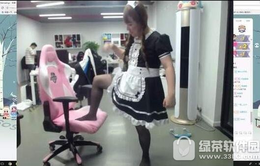LOL站队AmazingJ上演女装大佬秀 BLG战队上单AmazingJ女装网友狂刷邓紫棋
